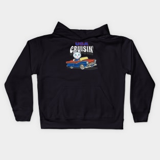 Adorable cute kitty cat is cruisin' through the USA with a vintage car Kids Hoodie